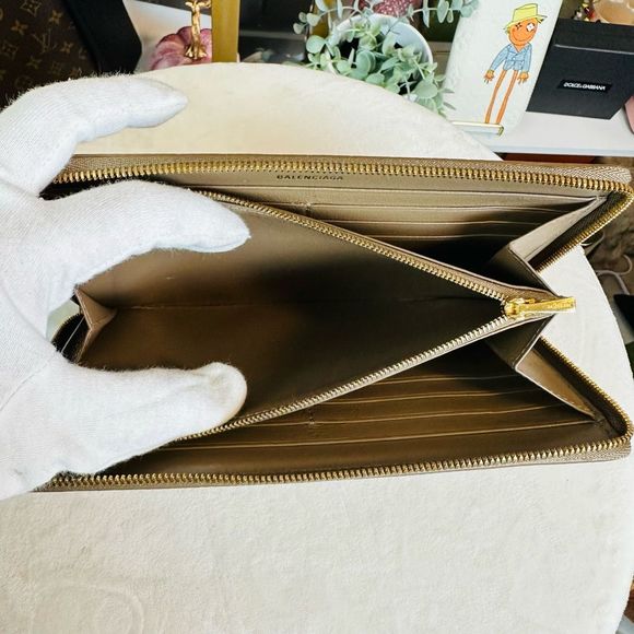 Balenciaga Unused Signature Continental Wallet BB Monogram Coated Canvas w/Dust - Picture 9 of 11